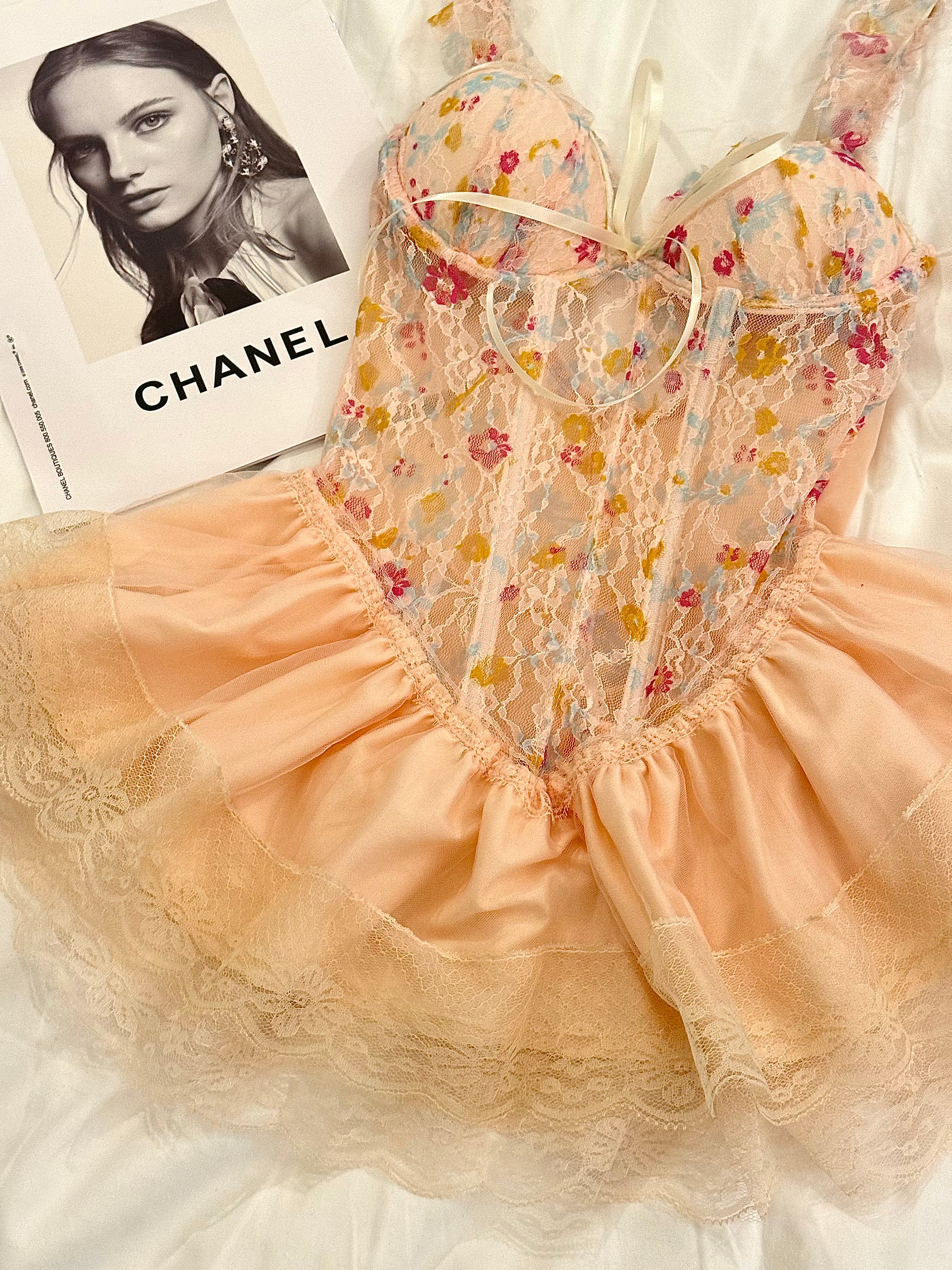 Pure Desire Floral Print Fishbone Bustier Dress